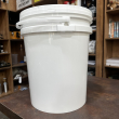 balde plástico 20 litros completo